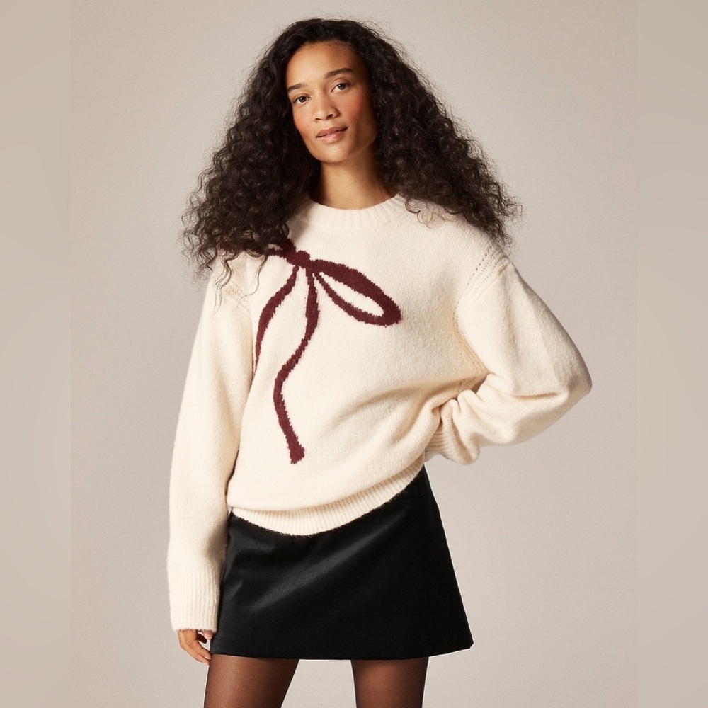 J Crew Relaxed crewneck pullover in bow print CP105